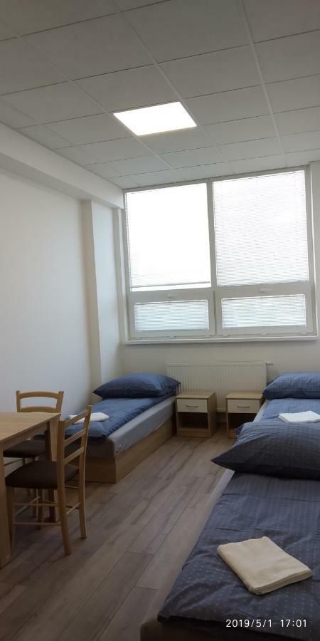White Coral Club Hostel Kosice Ngoại thất bức ảnh