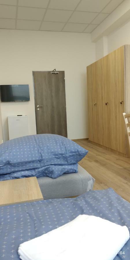 White Coral Club Hostel Kosice Ngoại thất bức ảnh