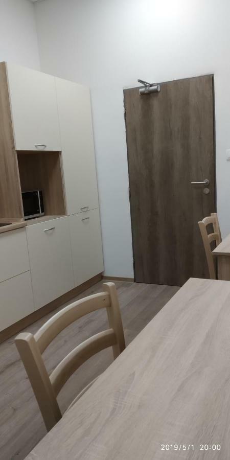 White Coral Club Hostel Kosice Ngoại thất bức ảnh