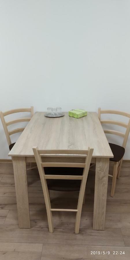White Coral Club Hostel Kosice Ngoại thất bức ảnh