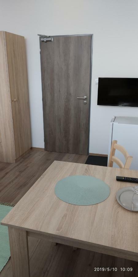 White Coral Club Hostel Kosice Ngoại thất bức ảnh